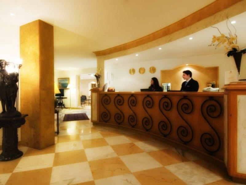 Rawche Universal Apartments Beirut Exterior photo