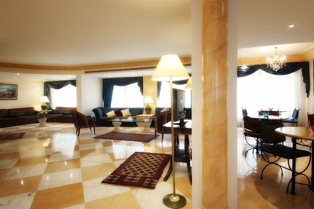 Rawche Universal Apartments Beirut Exterior photo